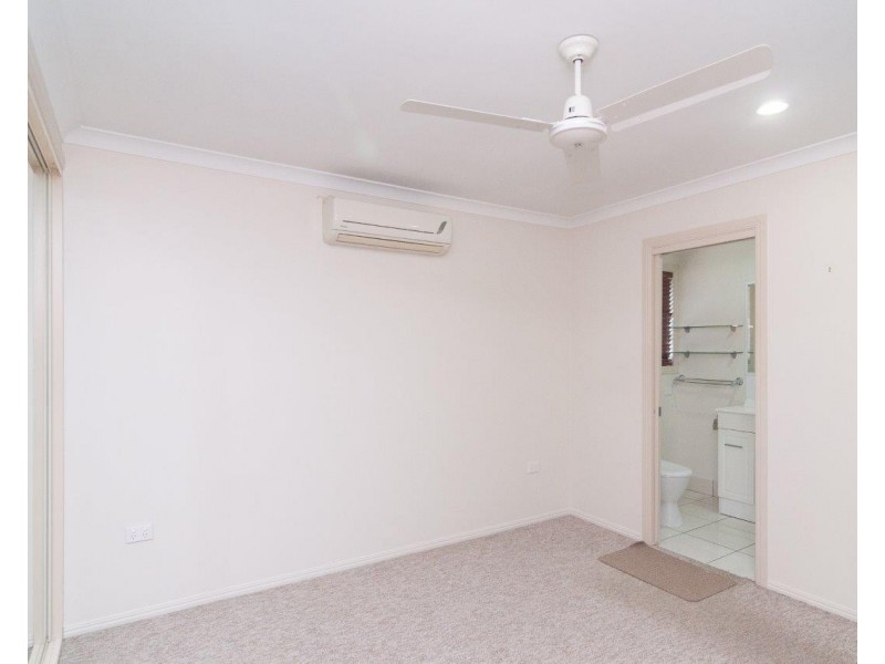 7 GLASSHOUSE PLACE, New Auckland QLD 4680