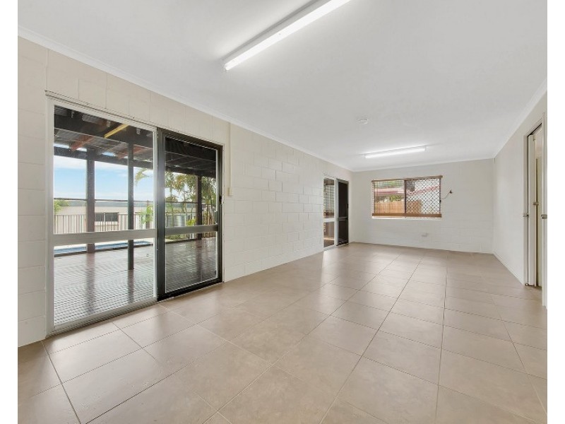 258 AUCKLAND STREET, South Gladstone QLD 4680