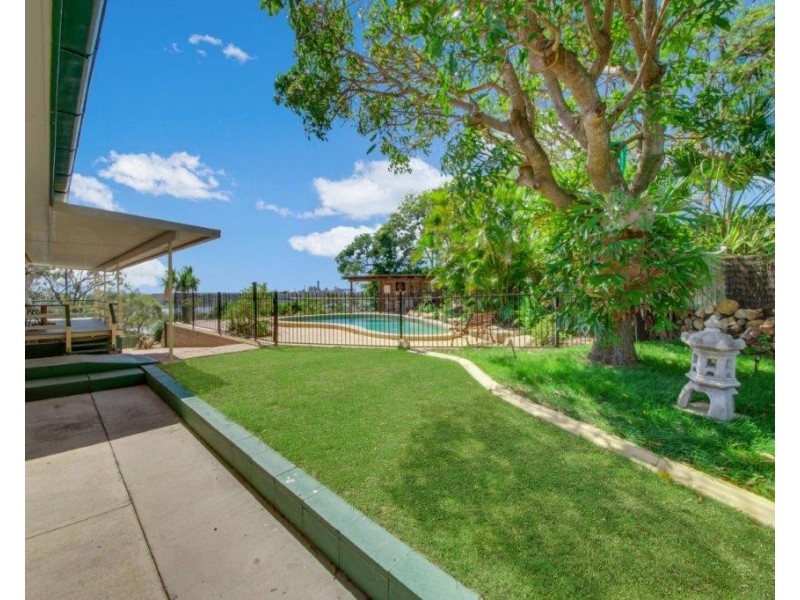 7 Vista Court, Barney Point QLD 4680