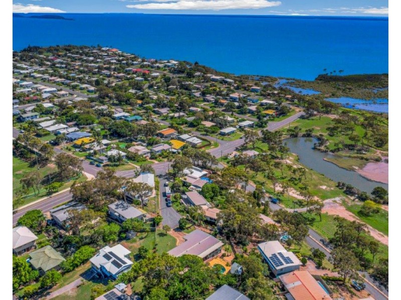 7 Vista Court, Barney Point QLD 4680