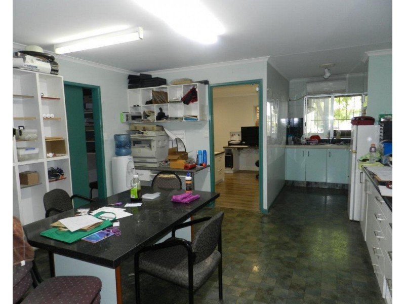 3 PRIZEMAN STREET, South Gladstone QLD 4680