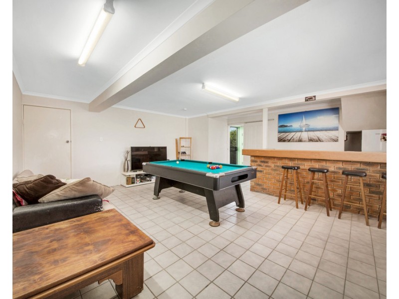 16 HARRIER AVENUE, New Auckland QLD 4680