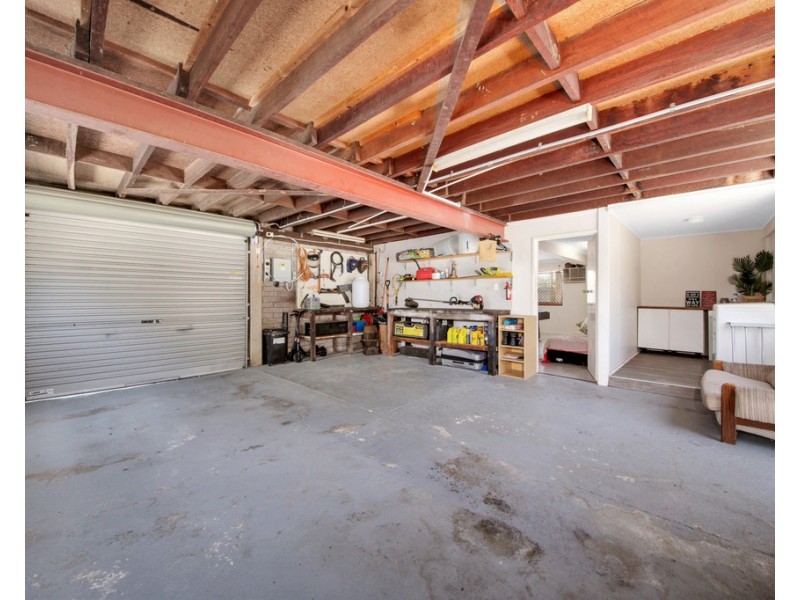 16 HARRIER AVENUE, New Auckland QLD 4680