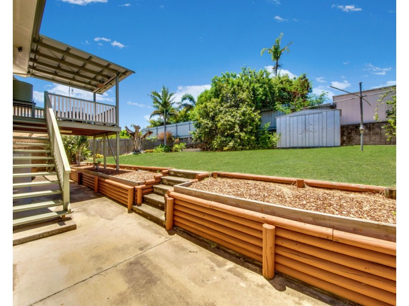 16 HARRIER AVENUE, New Auckland QLD 4680