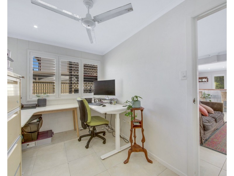 30 ALEXANDER STREET, Boyne Island QLD 4680