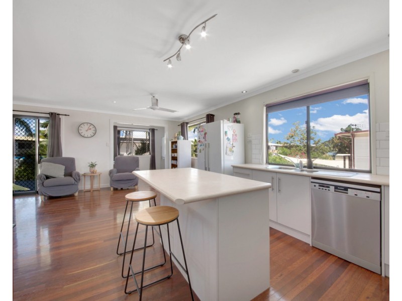 30 ALEXANDER STREET, Boyne Island QLD 4680