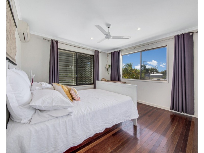 30 ALEXANDER STREET, Boyne Island QLD 4680