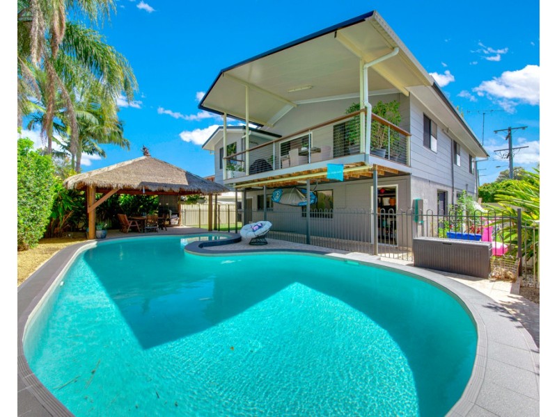 30 ALEXANDER STREET, Boyne Island QLD 4680