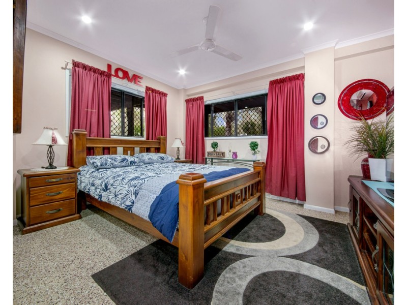 16 LAKEFIELD COURT, South Gladstone QLD 4680