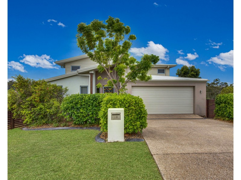 13 FLOREY PLACE, Kirkwood QLD 4680