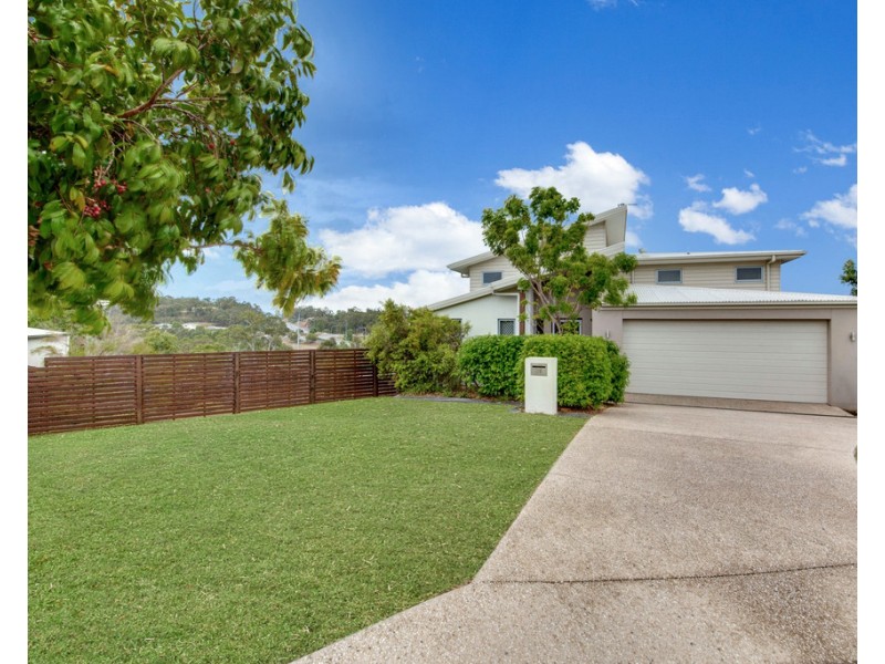 13 FLOREY PLACE, Kirkwood QLD 4680