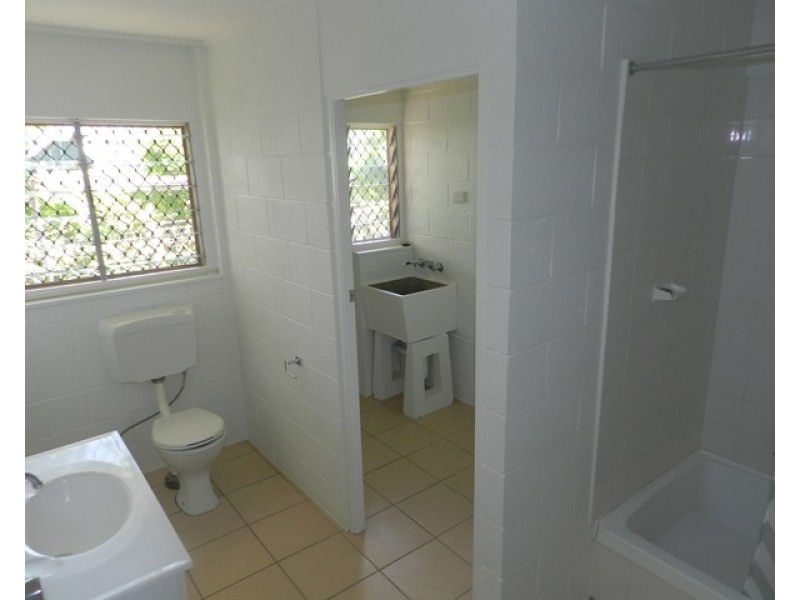 3/37 SCENERY STREET, West Gladstone QLD 4680