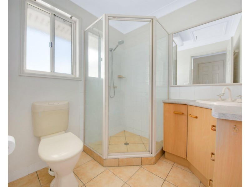 1/187 GOONDOON STREET, Gladstone QLD 4680