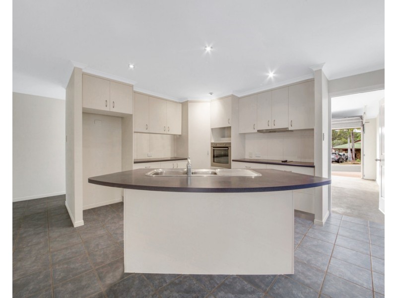 2 KERRY COURT, New Auckland QLD 4680