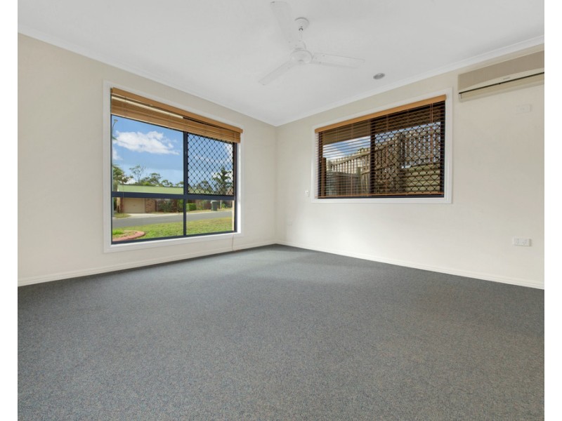 2 KERRY COURT, New Auckland QLD 4680