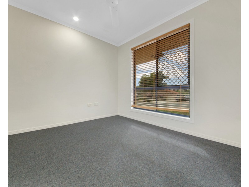 2 KERRY COURT, New Auckland QLD 4680