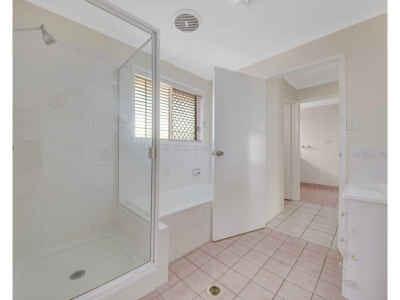 59 KEPPEL AVENUE, Clinton QLD 4680