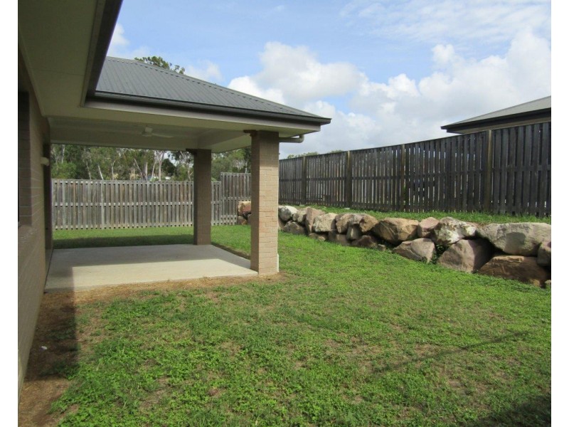 16 BUCHANEN STREET, Boyne Island QLD 4680