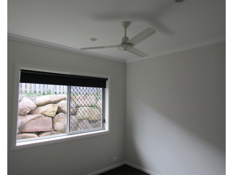 16 BUCHANEN STREET, Boyne Island QLD 4680