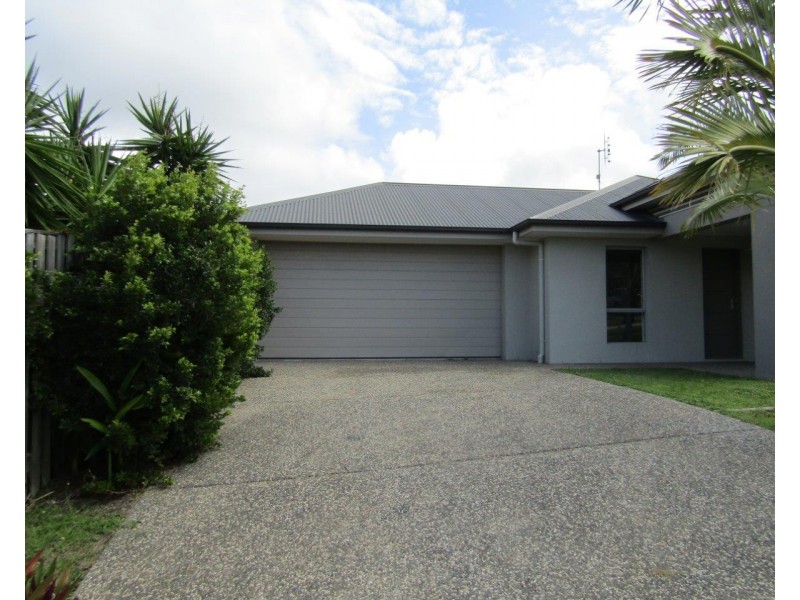 16 BUCHANEN STREET, Boyne Island QLD 4680