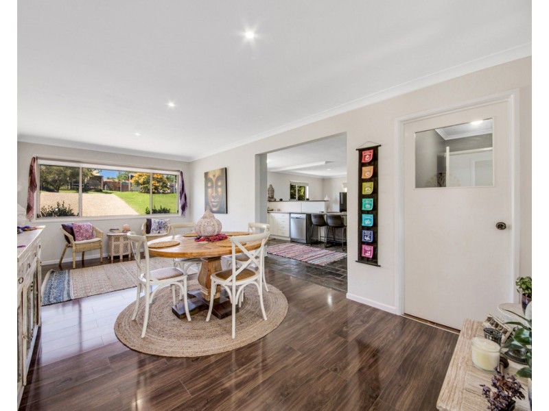 17 Mycumbene Way, Glen Eden QLD 4680