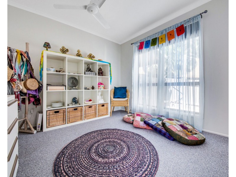 17 Mycumbene Way, Glen Eden QLD 4680