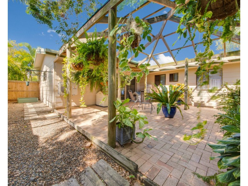 17 Mycumbene Way, Glen Eden QLD 4680