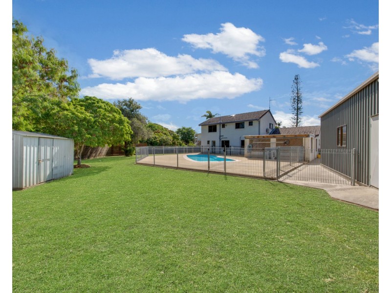 18 ORMISTON STREET, Clinton QLD 4680