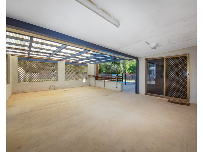 18 ORMISTON STREET, Clinton QLD 4680