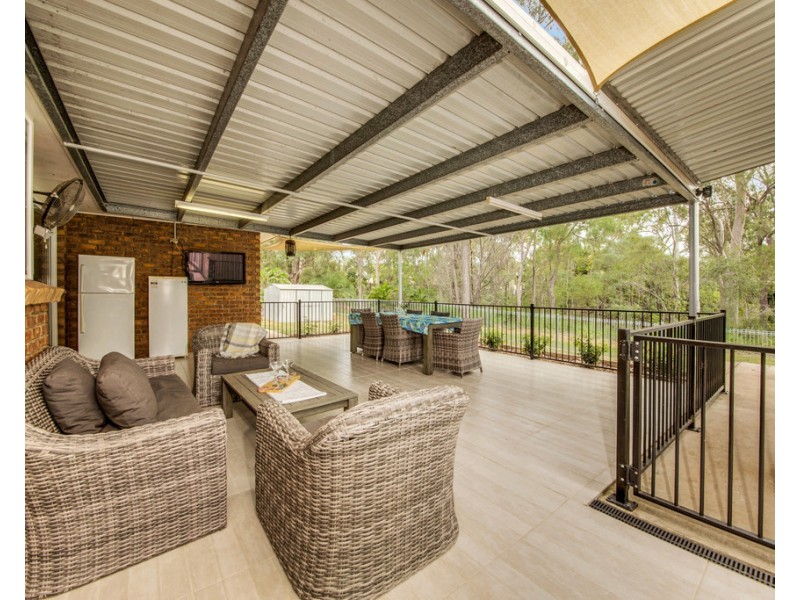 18 Woollybutt Street, New Auckland QLD 4680