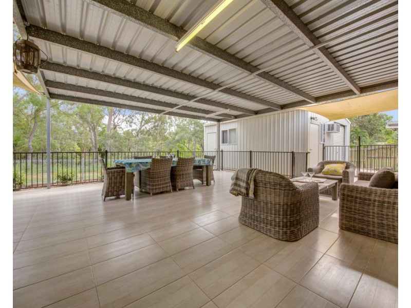 18 Woollybutt Street, New Auckland QLD 4680