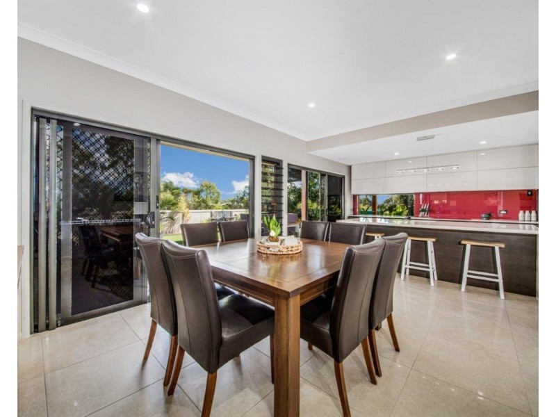 21 CASTLE TOWER TERRACE, New Auckland QLD 4680
