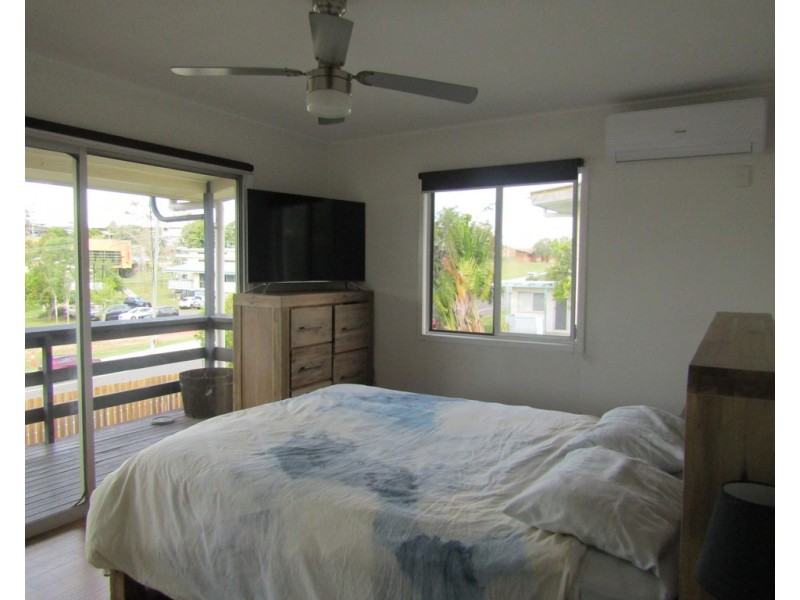 35 ROSSELLA STREET, West Gladstone QLD 4680