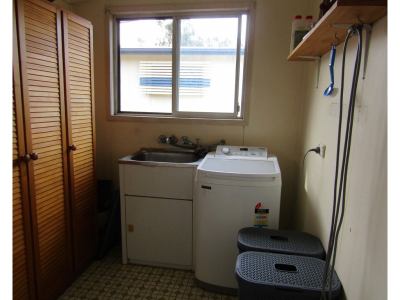 35 ROSSELLA STREET, West Gladstone QLD 4680