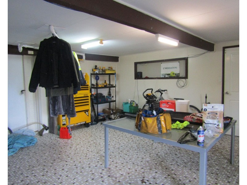 35 ROSSELLA STREET, West Gladstone QLD 4680