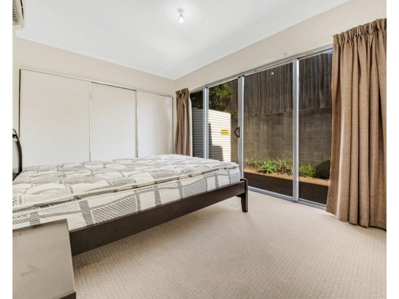 5/4 ROSSELLA STREET, West Gladstone QLD 4680