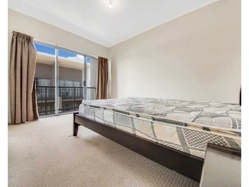 5/4 ROSSELLA STREET, West Gladstone QLD 4680