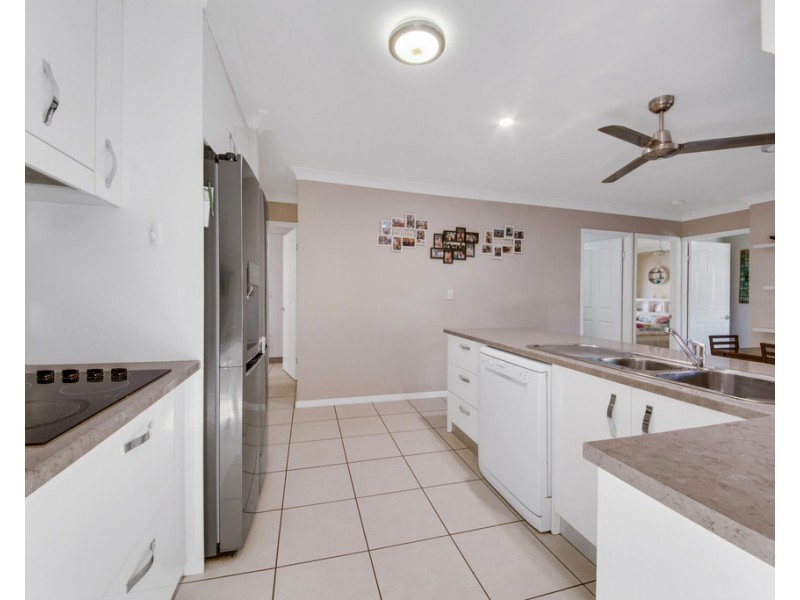 39 PENDA AVENUE, New Auckland QLD 4680