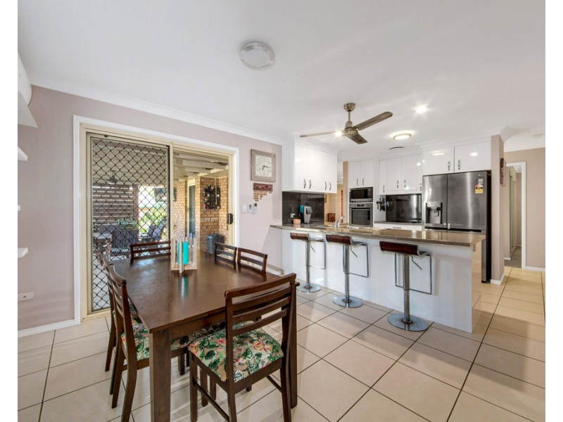 39 PENDA AVENUE, New Auckland QLD 4680