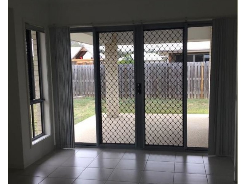 16 Sundew, New Auckland QLD 4680