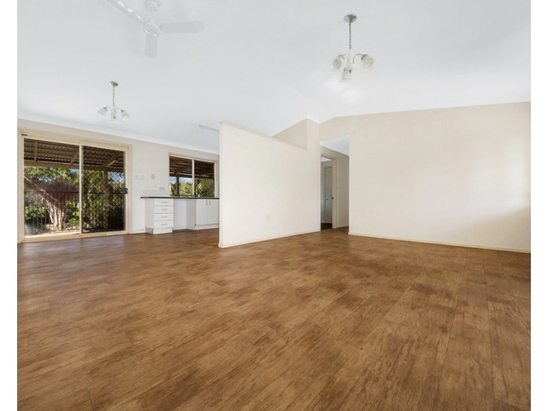 19 Ellington Street, New Auckland QLD 4680