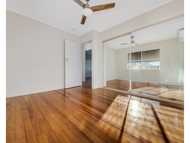 1 Douglas Avenue, Sun Valley QLD 4680