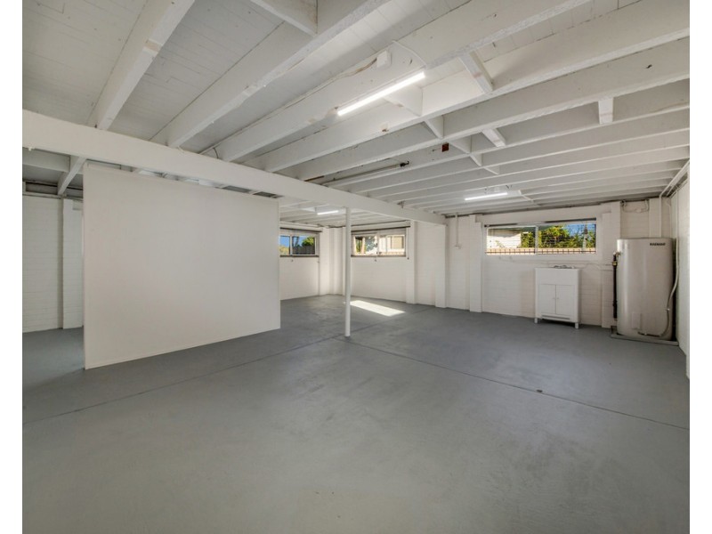 1 Douglas Avenue, Sun Valley QLD 4680