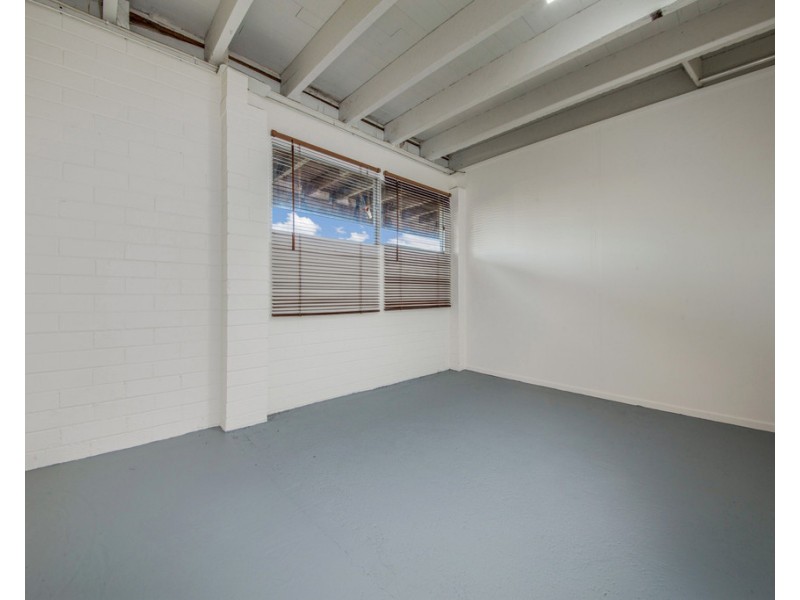 1 Douglas Avenue, Sun Valley QLD 4680