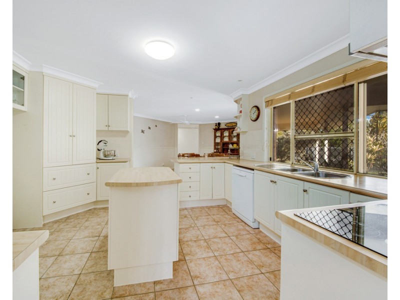 9A Golden Avenue, Tannum Sands QLD 4680