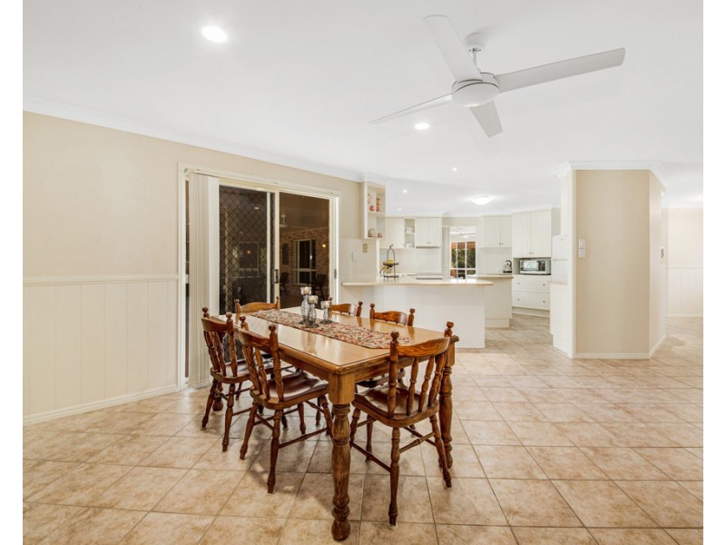 9A Golden Avenue, Tannum Sands QLD 4680