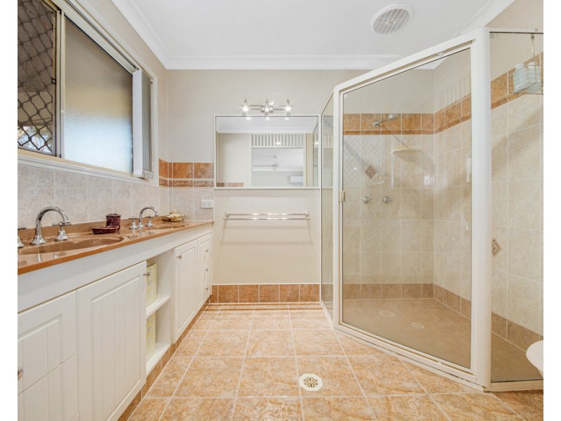 9A Golden Avenue, Tannum Sands QLD 4680