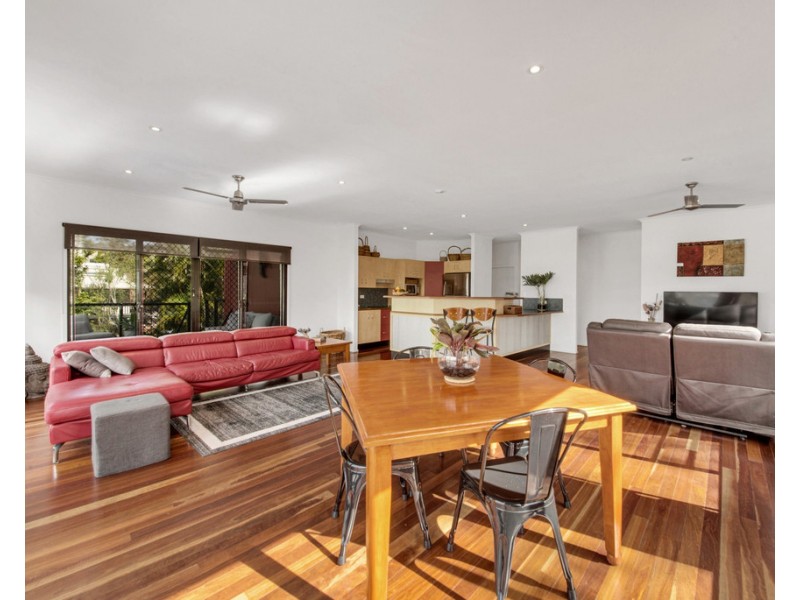 22 Dame Pattie Avenue, Clinton QLD 4680