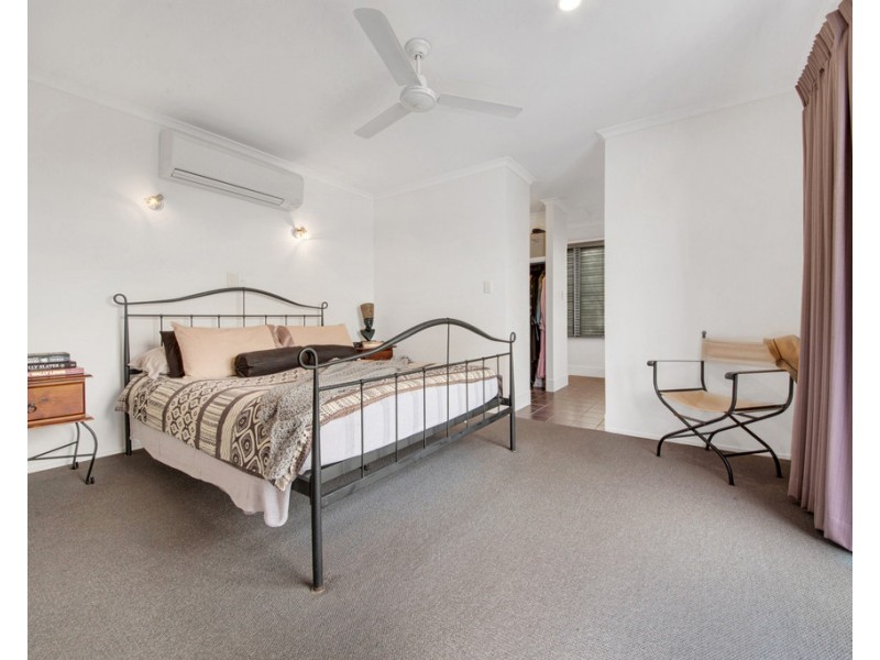 22 Dame Pattie Avenue, Clinton QLD 4680