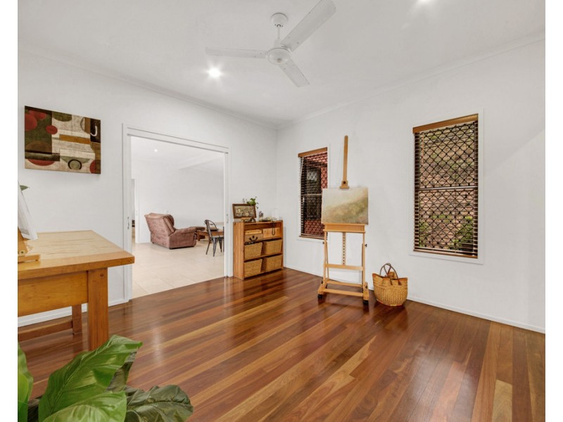 22 Dame Pattie Avenue, Clinton QLD 4680